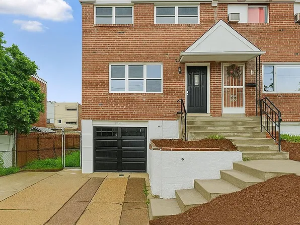 3657 Academy Rd, Philadelphia, PA 19154