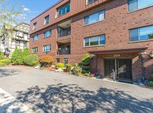 209 Commonwealth Ave APT PD, Chestnut Hill, MA 02467