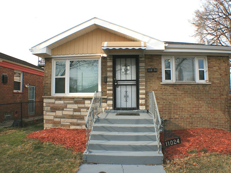 1st image of 11024 S Eberhart Ave