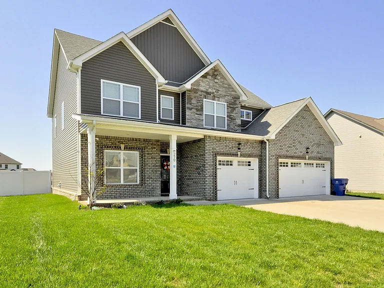 279 Bluebriar Trce — Photo 2