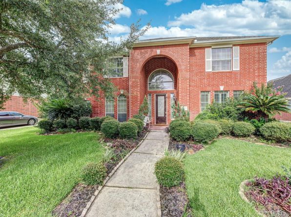 17826 Island Spring Ln