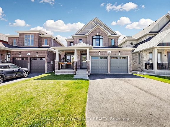 2nd image of 32 Baycroft Blvd