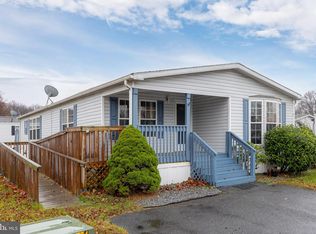304 Blue Jay St, West Deptford, NJ 08066