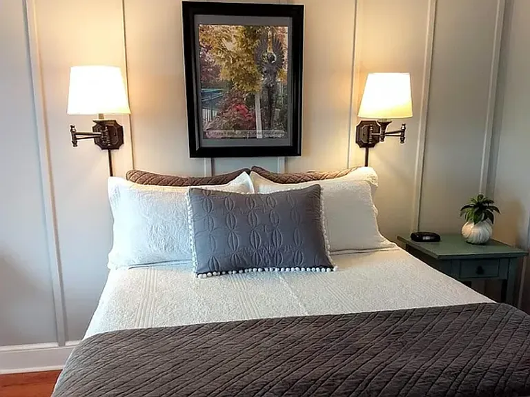 549 S Crest Rd #2 — Photo 3