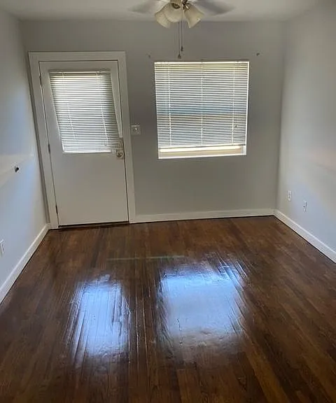 571 Formwalt St SW #8 — Photo 1