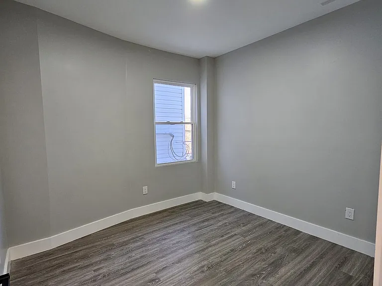 101 Fabyan Pl #1 — Photo 18