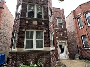 9025 S Muskegon Ave, Chicago, IL 60617