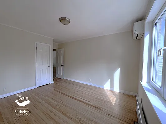 Rented by Daniel Gale Sotheby's International Realty | media 13