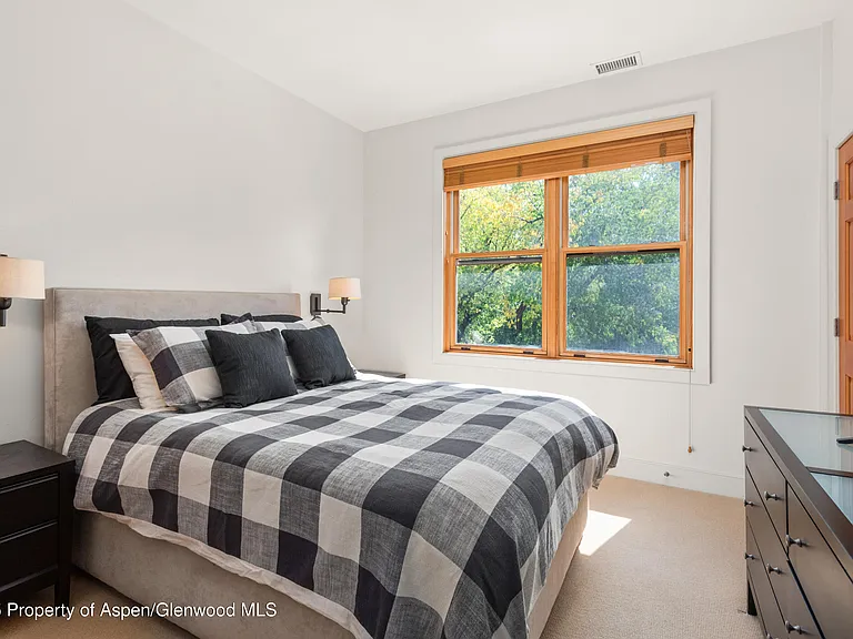 227 Midland Ave #24 — Photo 6