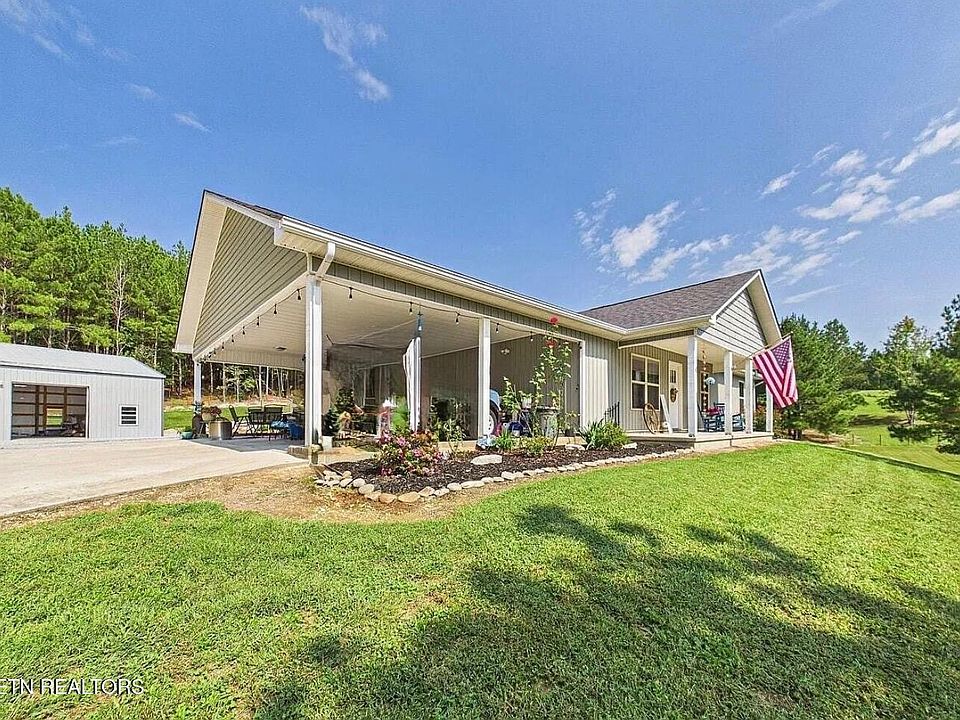 1st image of 395 Sunny View Rd