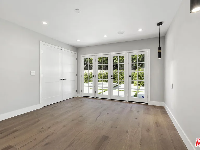 4919 Noeline Ave — Photo 10