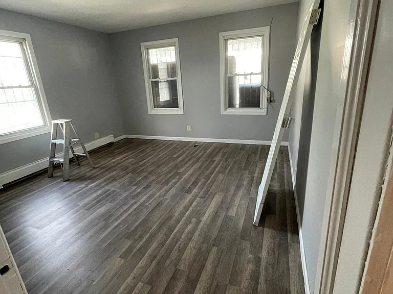 258 Charles Ave #2 — Photo 1
