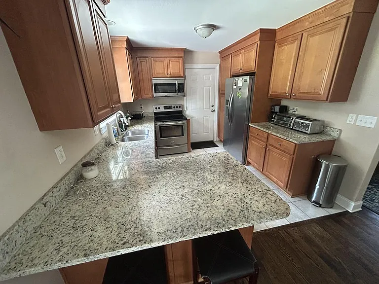 1209 Julian Clark Rd — Photo 2