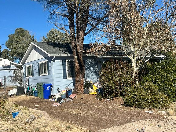 3rd image of 716 Douglas Ave