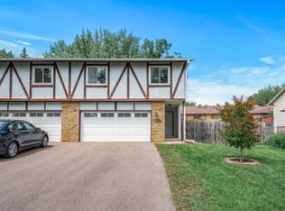 8254 Cypress Ln, Eden Prairie, MN 55347