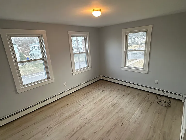 1259 Sively St — Photo 16