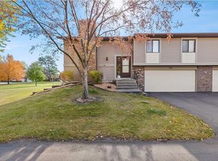 9468 Kingsview Ln N, Maple Grove, MN 55369