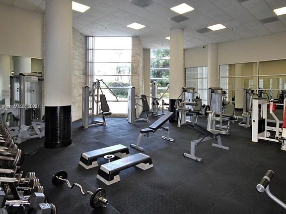 3rd image of 5161 Collins Ave APT 1706
