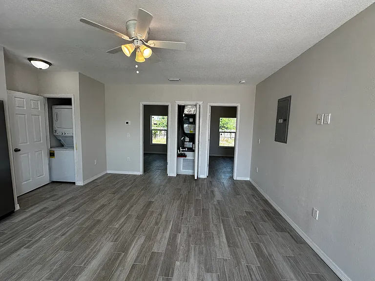 7701 Nixon Ave — Photo 4