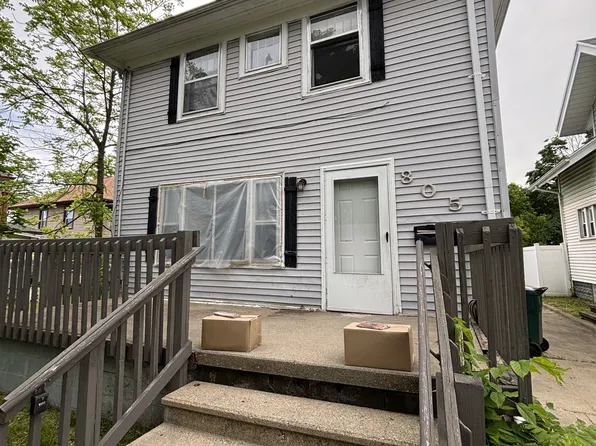 805 Riverview Ave, Lansing, MI 48915