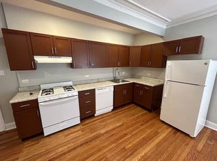 1154 W Lunt Ave APT 111, Chicago, IL 60626