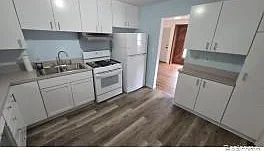 2 bed, 1.0 bath, 1081 sqft, $1,640 — Photo 4