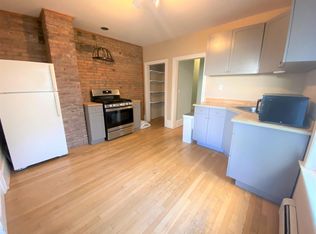 114 Inman St #1, Cambridge, MA 02139