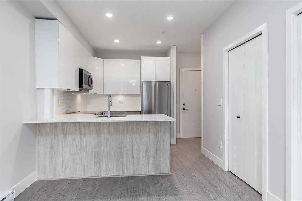 1 bed, 610 sqft, $1,800 — Photo 1