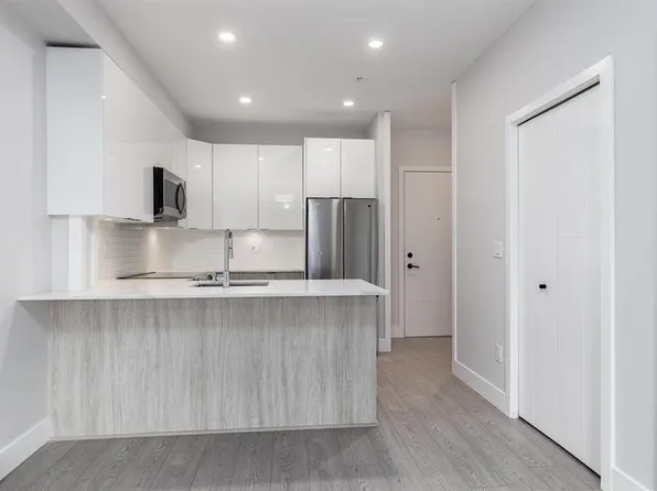 5486 199a St, Langley, BC