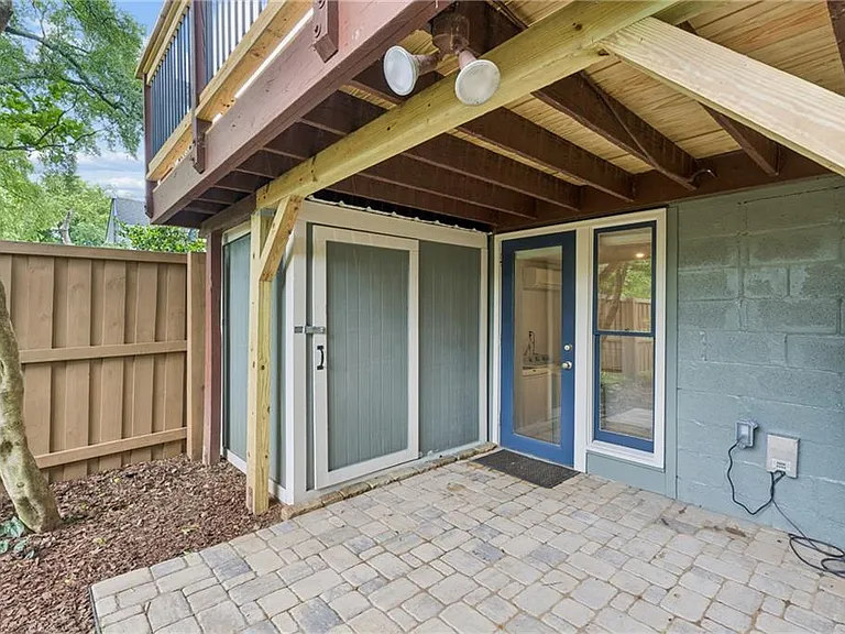 816 Virgil St NE — Photo 37