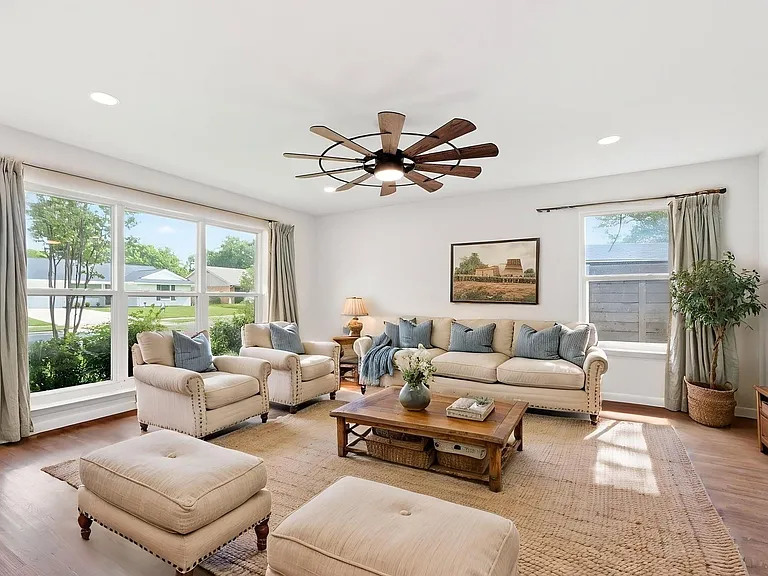 2632 Materhorn Dr — Photo 9