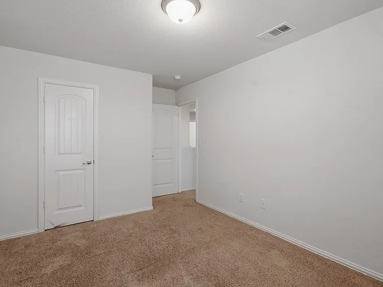 6910 Kate Reed Dr — Photo 36