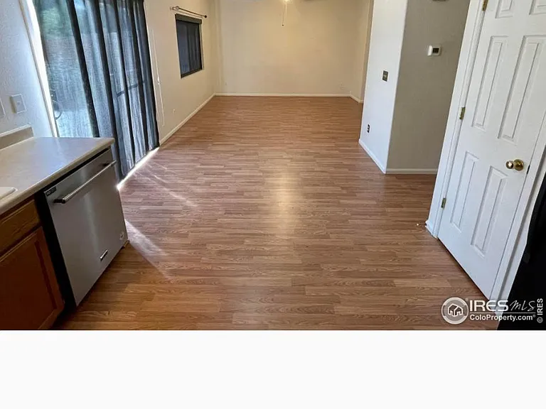 440 Andrew Dr — Photo 4