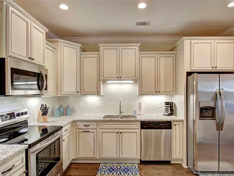 205 Mariners Cir — Photo 9
