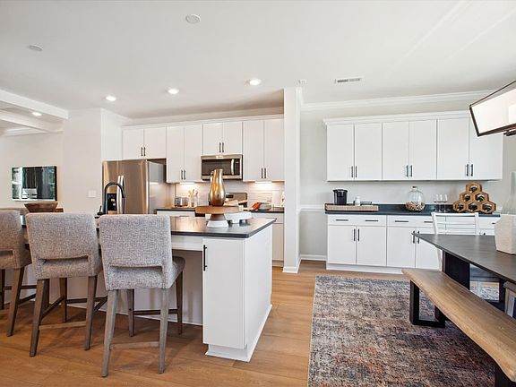 Pamlico - Kitchen Dining Area