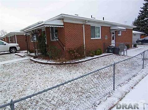 5th image of 2458 Wilson Ave