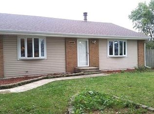 1800 Ponderosa Ct, Joliet, IL 60433