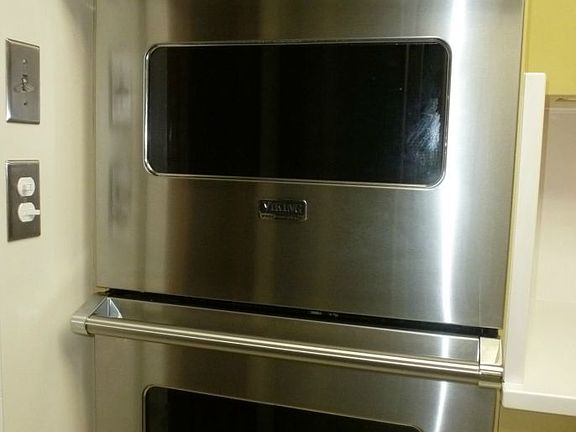 Viking double ovens plus a convenient warming drawer on the bottom!