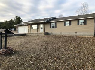 5707 Cedar Valley Dr, Poplar Bluff, MO 63901
