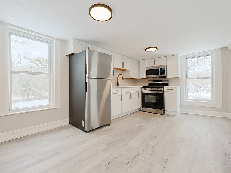 16 Lenox Ave #2 — Photo 8