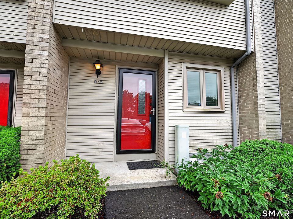 827 Oronoke Road #9-5, Waterbury, CT 06708 | MLS #24189722 | Zillow