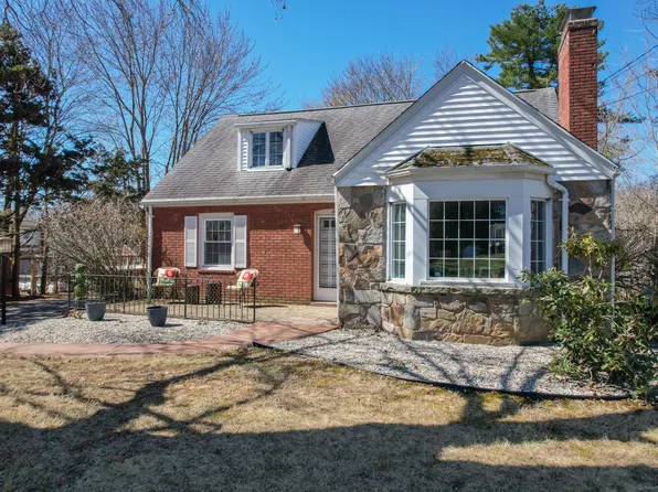 1 Bellevue Terrace, Cromwell, CT 06416