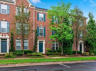 2233 Potomac Club Pkwy #34, Woodbridge, VA 22191