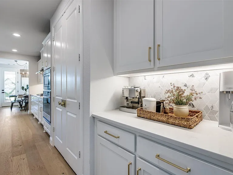 butler pantry and oversized pantry