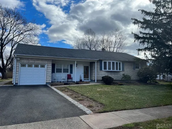 75 Stanton Ave, Piscataway, NJ 08854