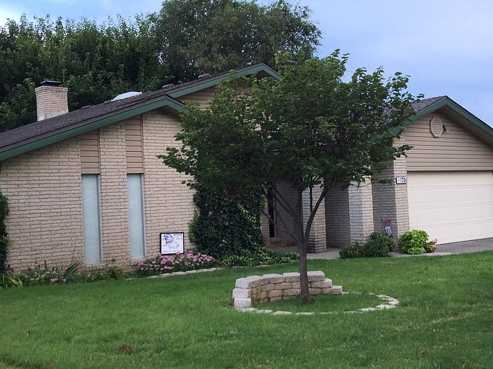 1st image of 1704 Creekmere Dr