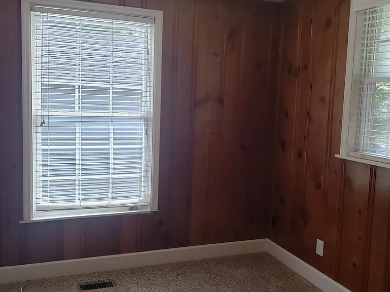 223 Richardson Ave — Photo 22