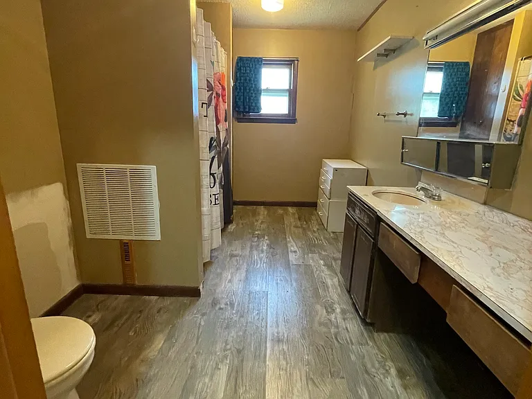 516 Union St #A — Photo 14