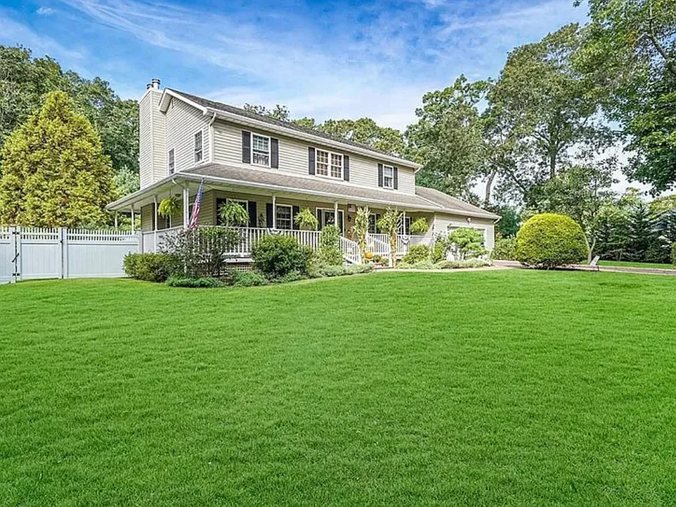 64 Beachfern Rd