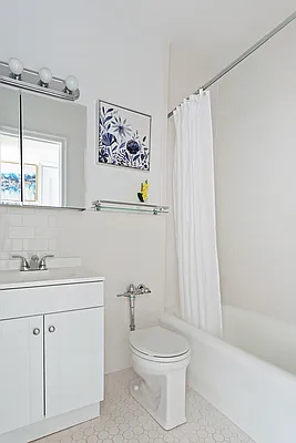 Rented by BLU Real Estate | media 4